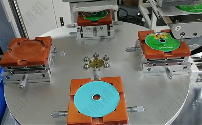 全自動貼膜機為你解決招工難等問題？